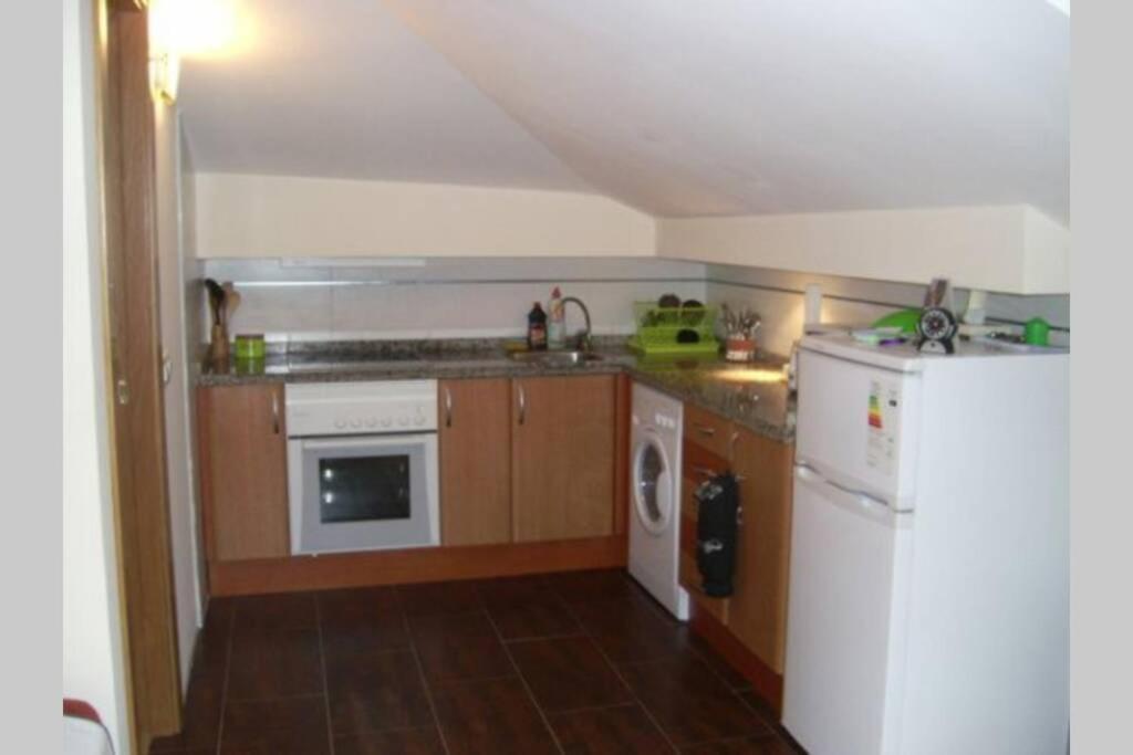 Apartamentosarturo Llanes Laplaza Atico Centrico Екстер'єр фото